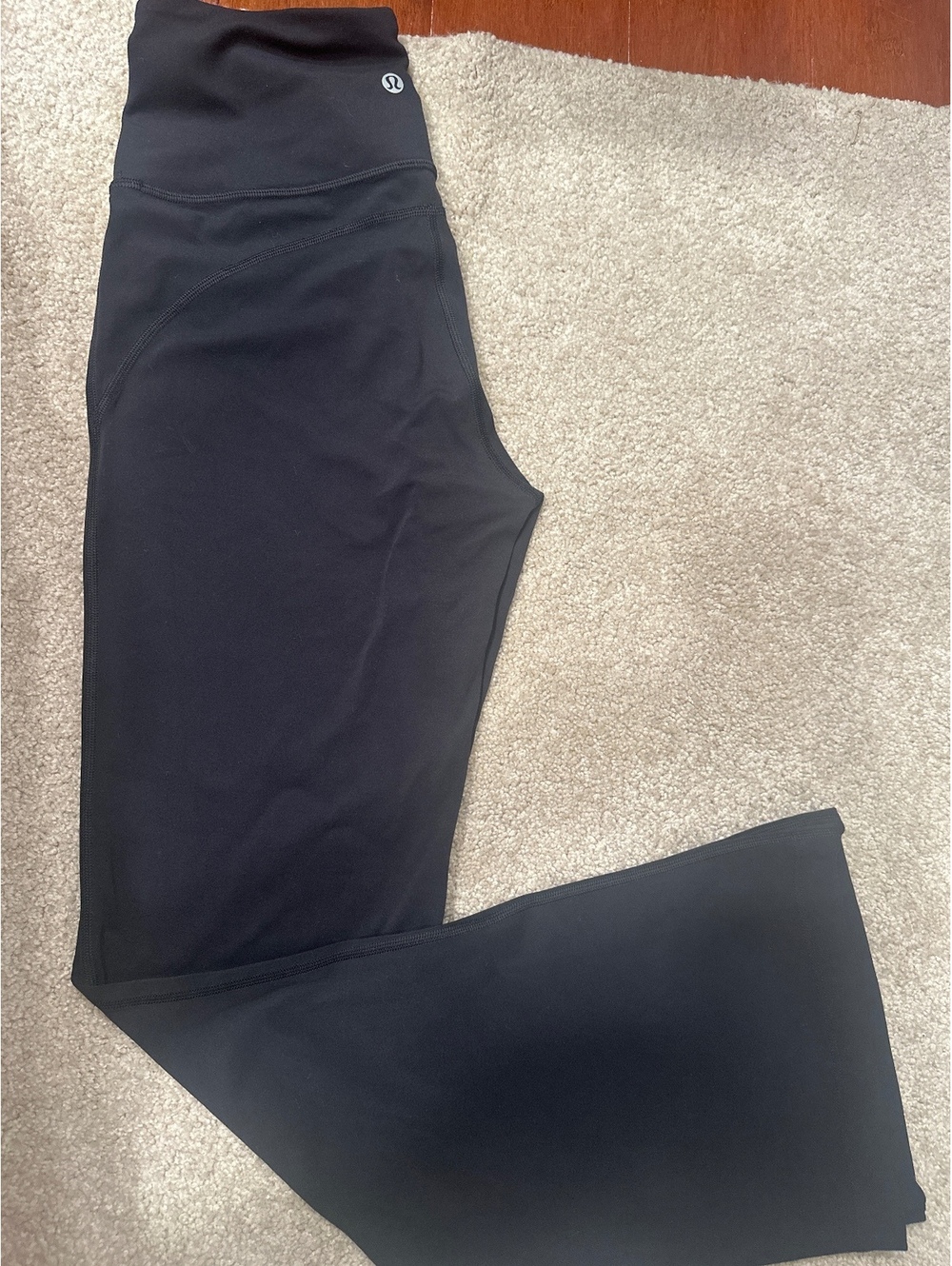 (6)Lululemon Black Flared Leggings Size 6